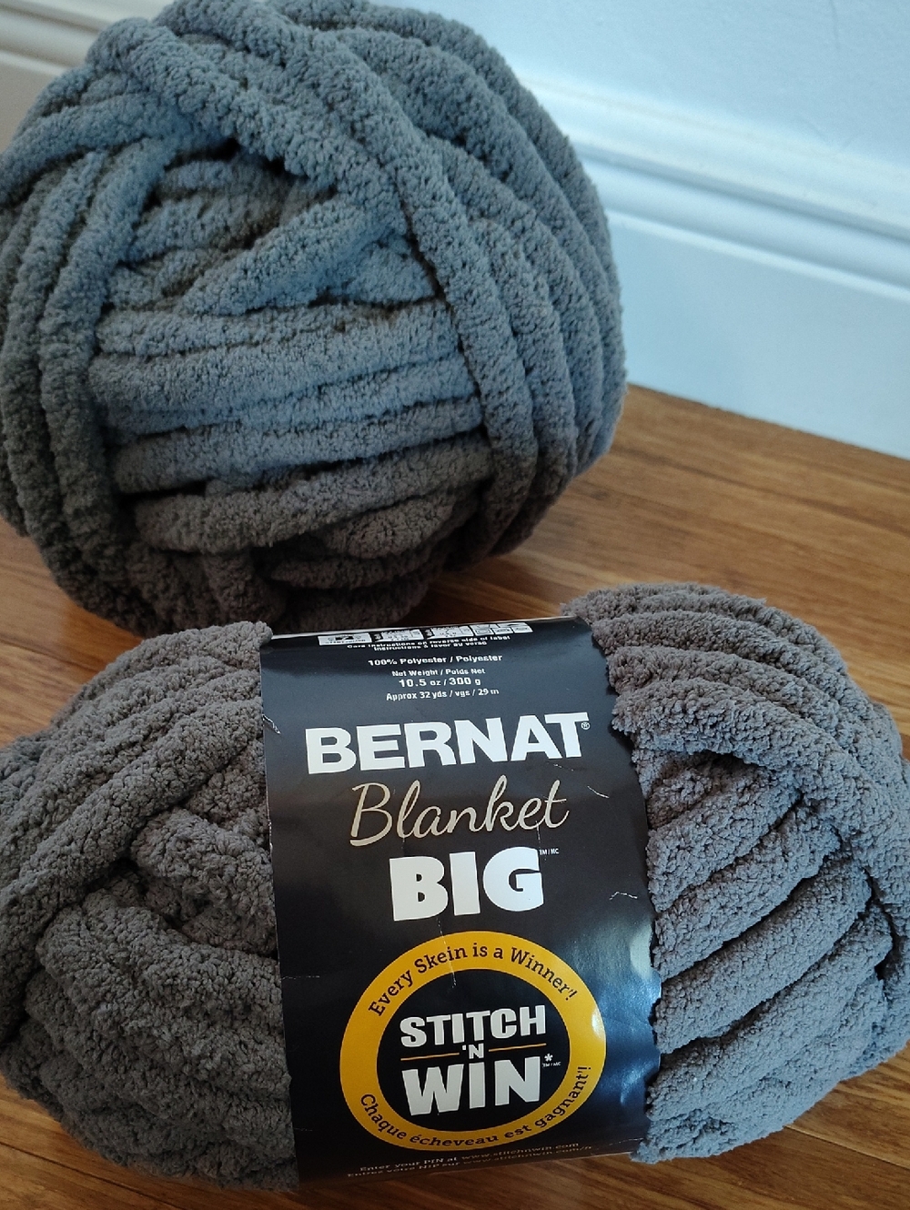 2 Balls Bernat Blanket Big Stitch 'n Win Plush Yarn - Gray